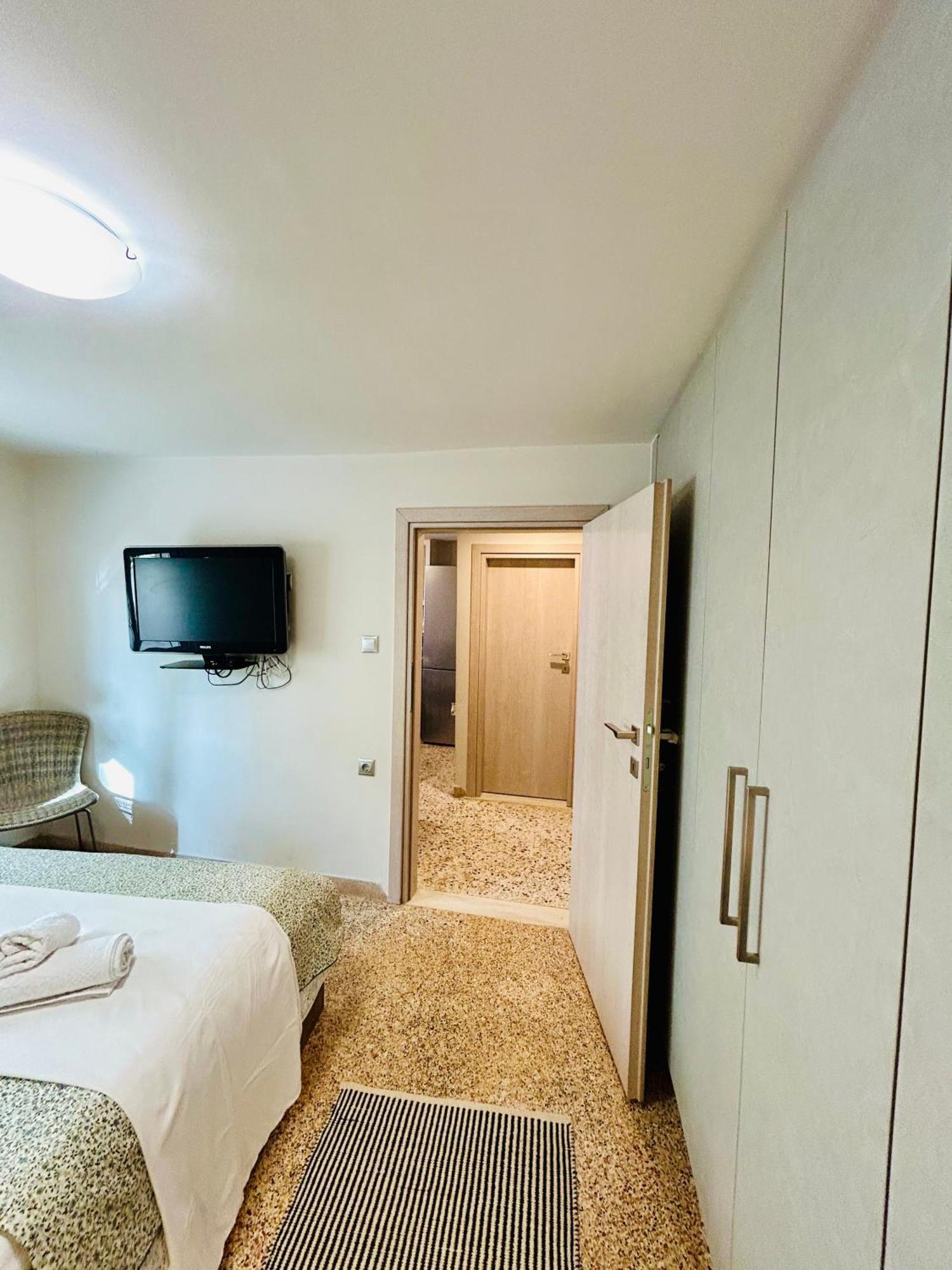 Marina'S Seacret Apartment Corinth エクステリア 写真